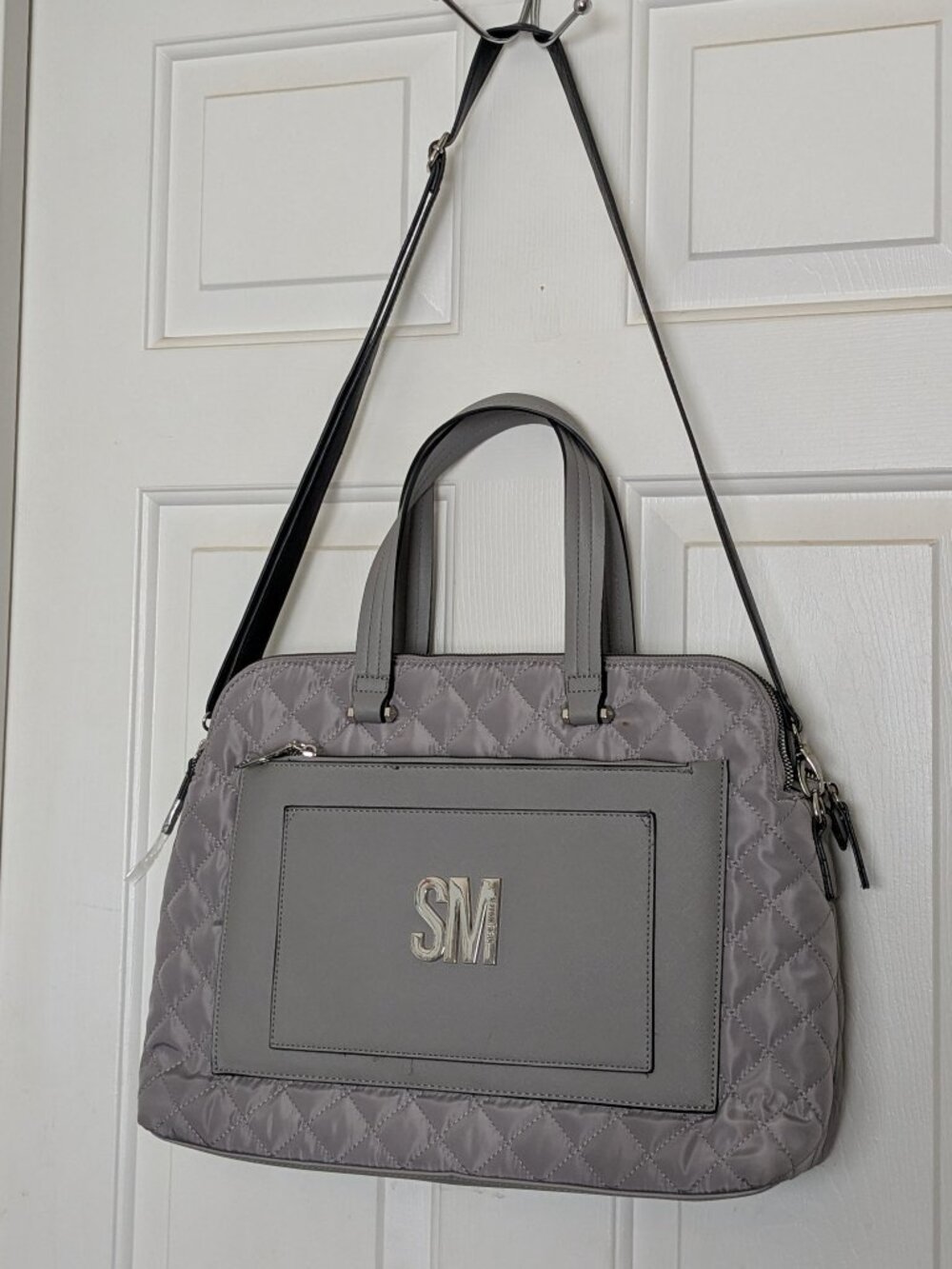 Steve Madden Quilted Gray Laptop Bag .